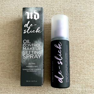 Urban Decay De-Slick Setting Spray